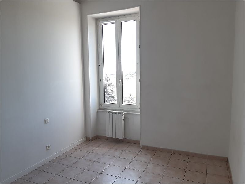Appartement Avenue Carnot à Alès