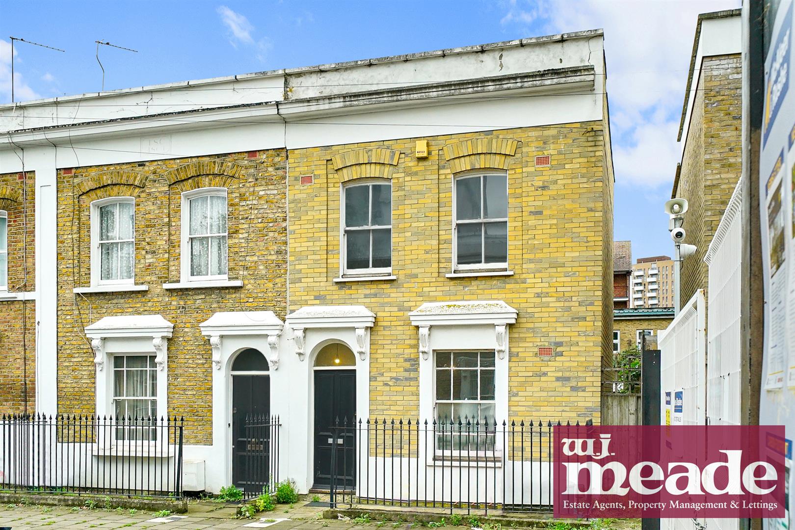 House Mile End Road in Greater London