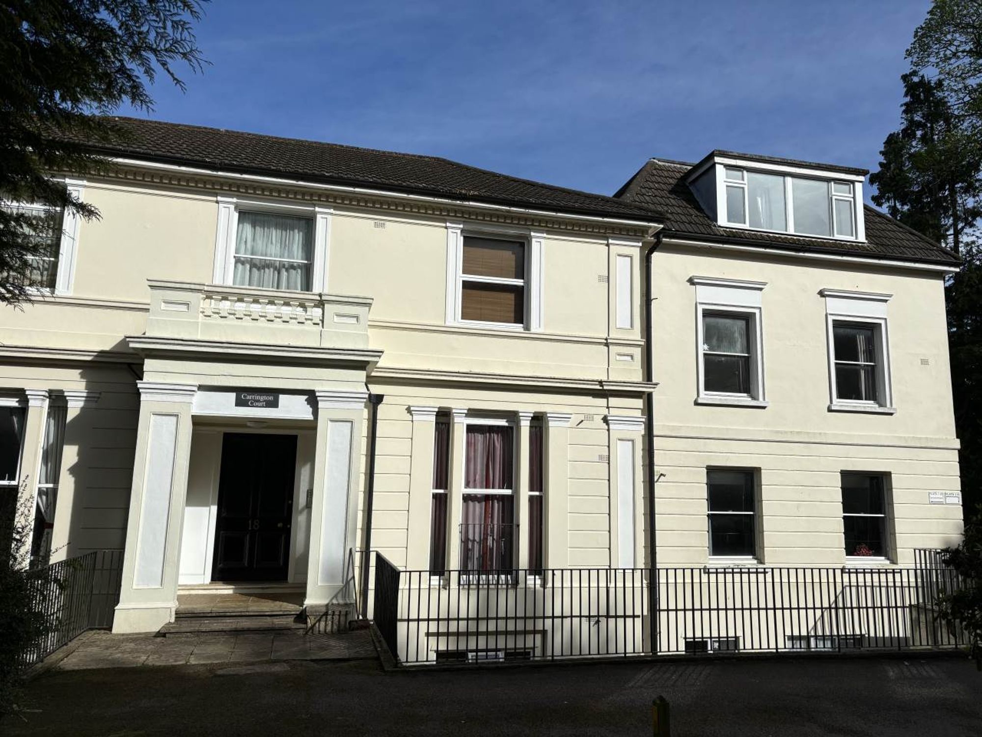Flat Broadwater Down in Tunbridge Wells