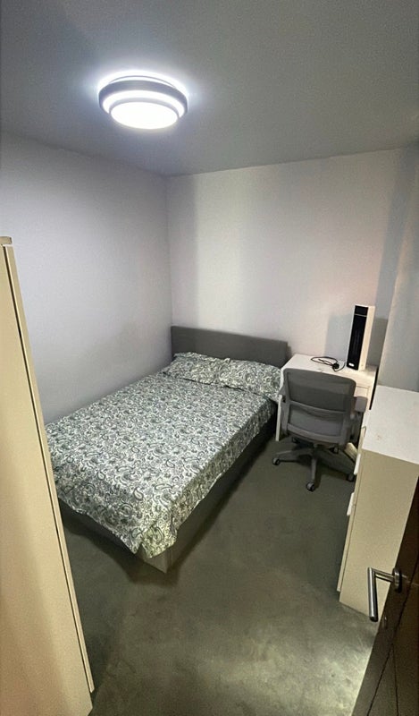 Room Cuba Street in Greater London