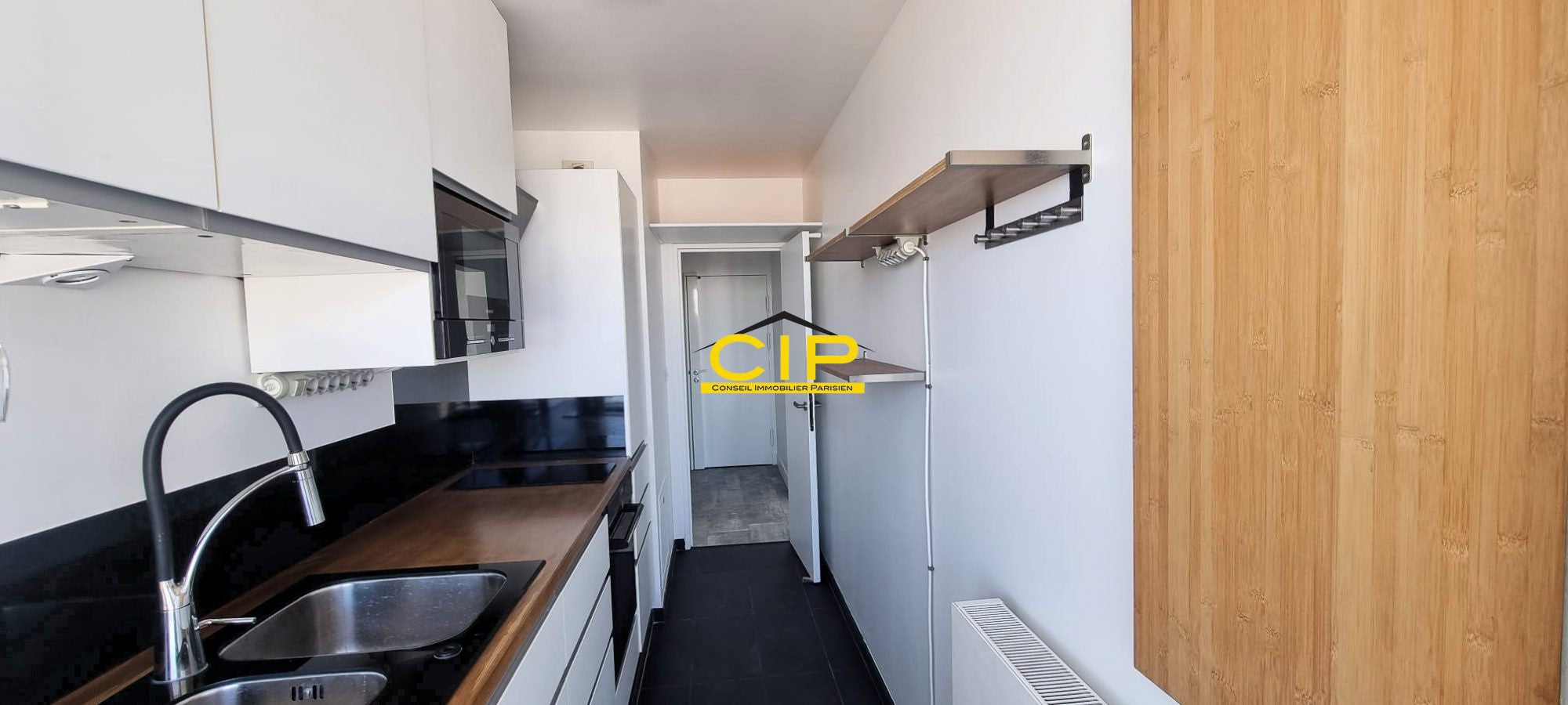 Flat Rue d'Aubervilliers in Paris