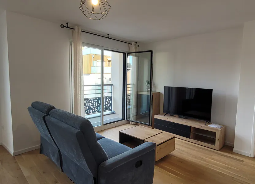 Flat Avenue Victor Cresson in Issy-les-Moulineaux