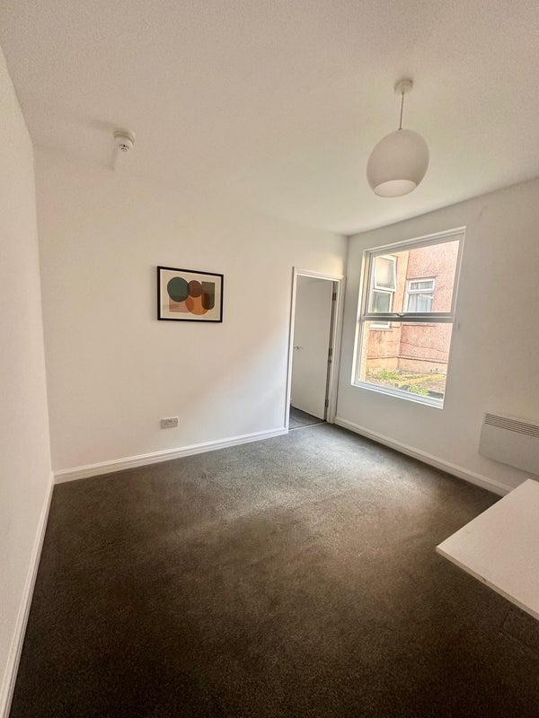 Flat Despenser Street in Cardiff