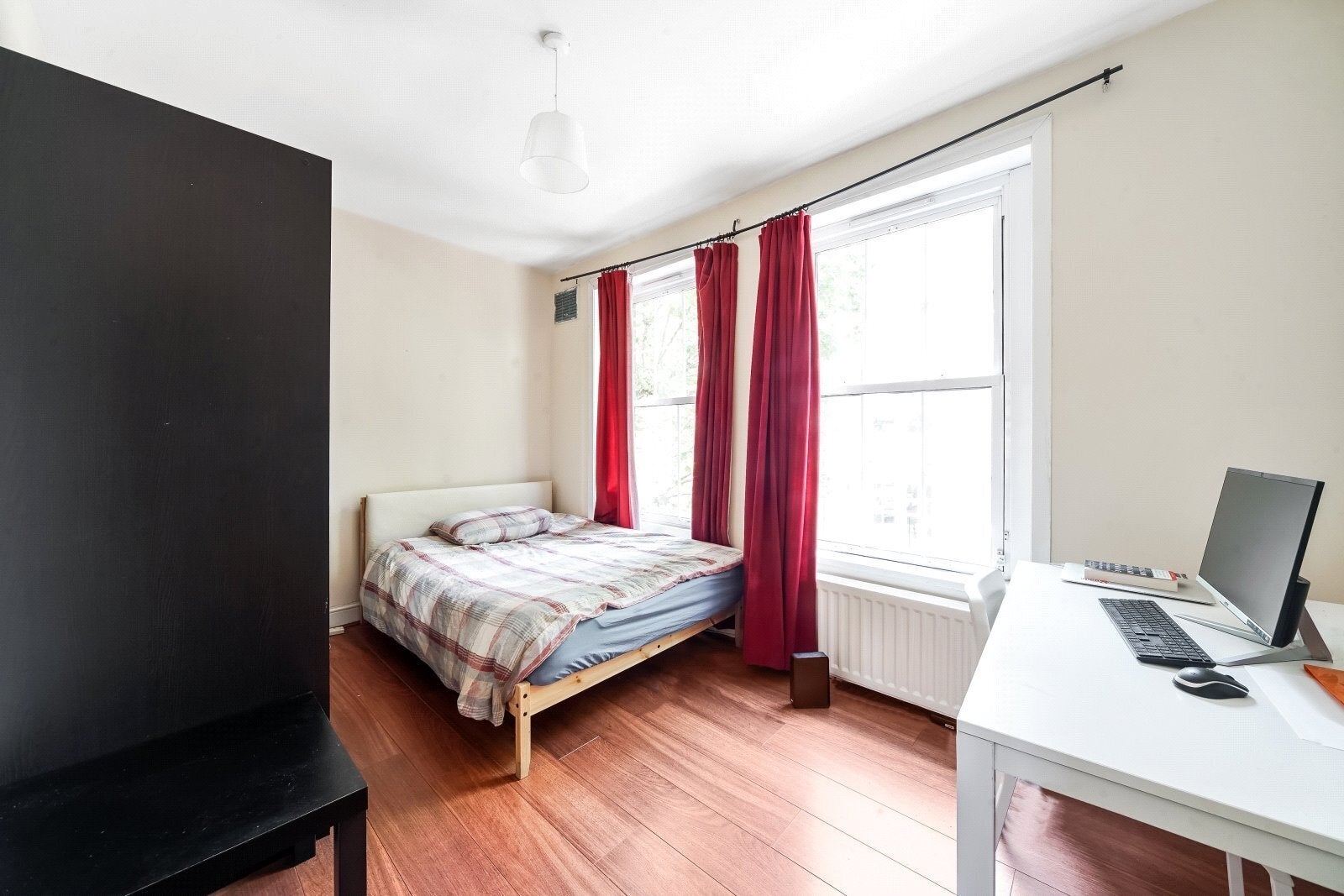 Flat Cranleigh Street in Greater London