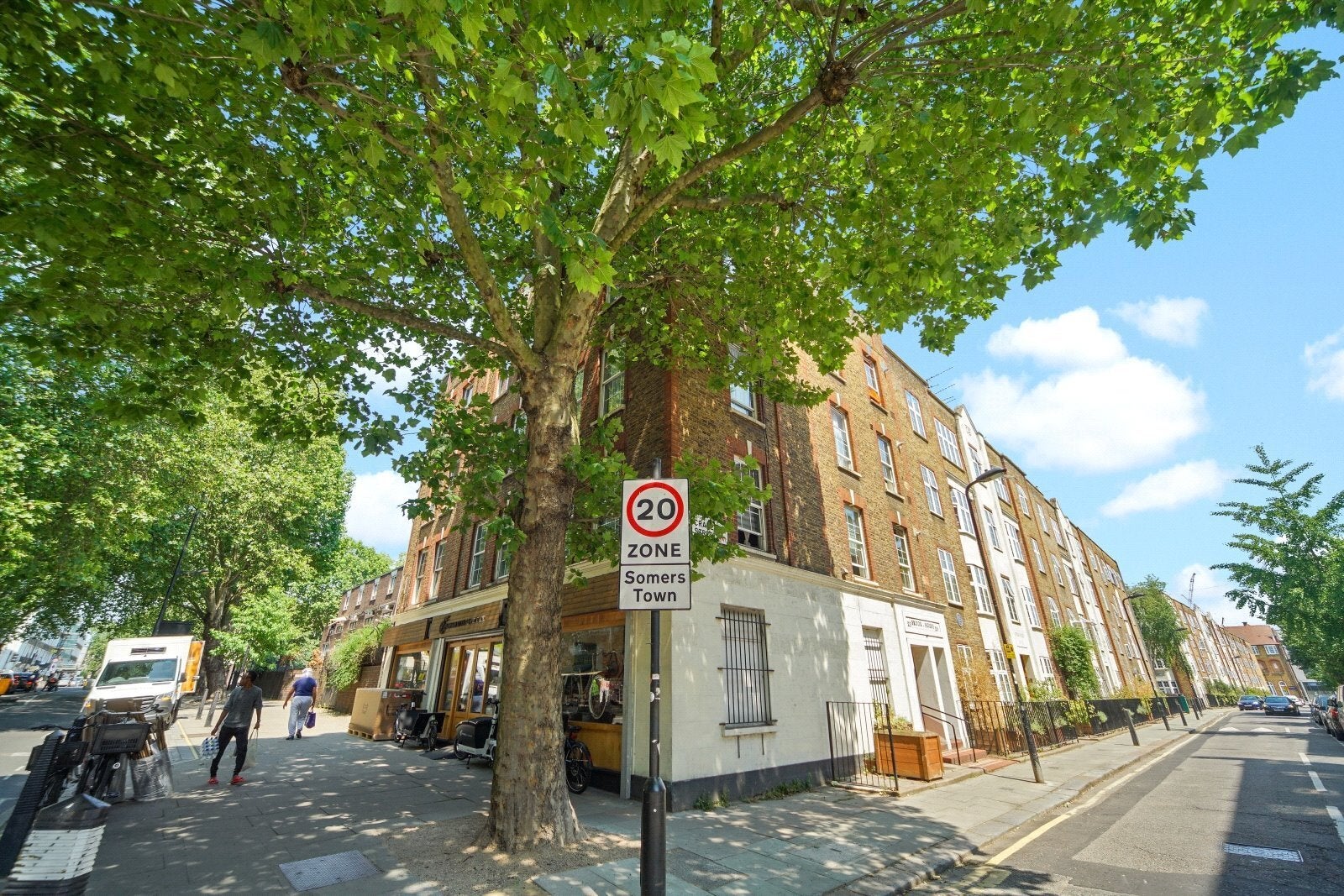 Flat Cranleigh Street in Greater London