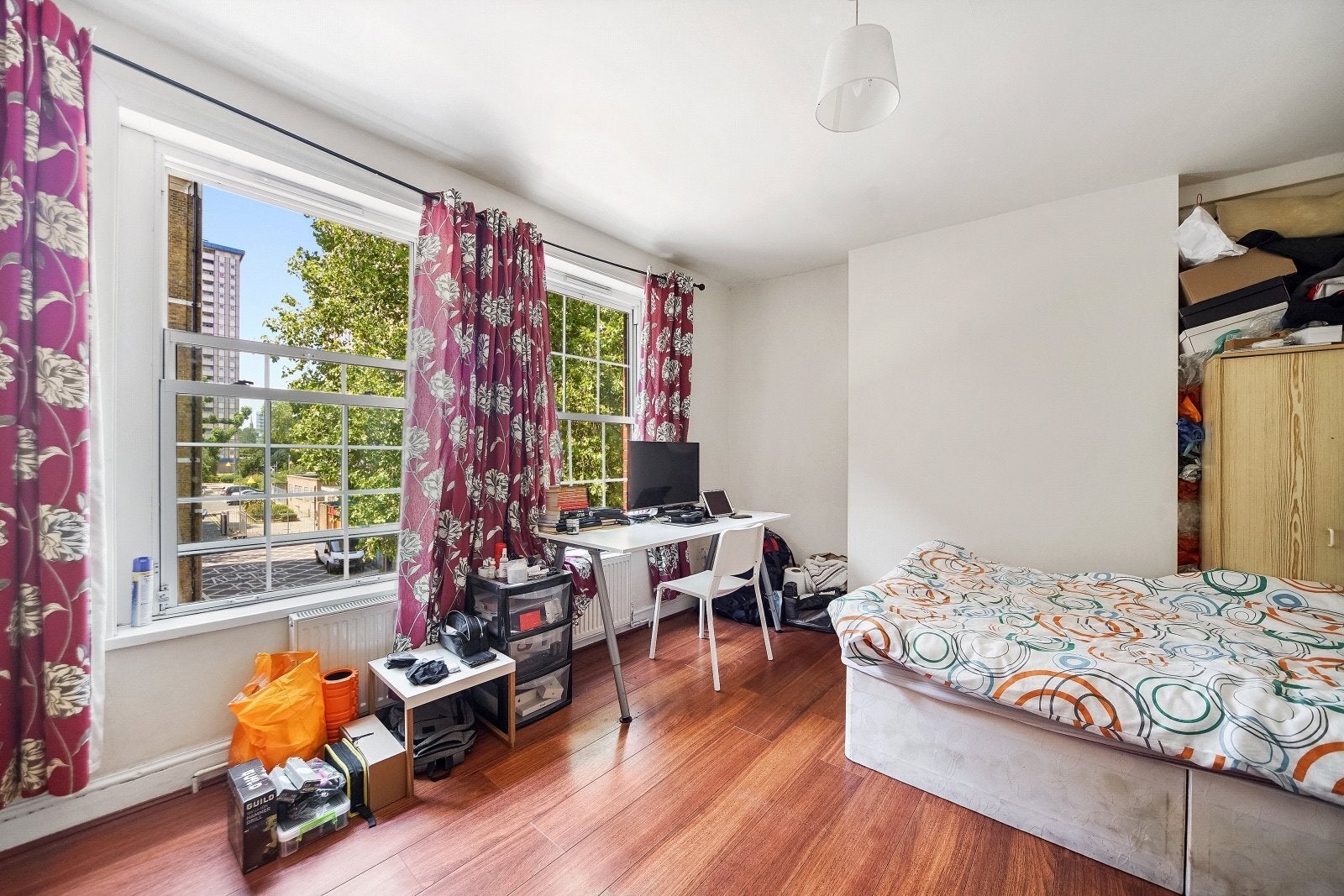 Flat Cranleigh Street in Greater London