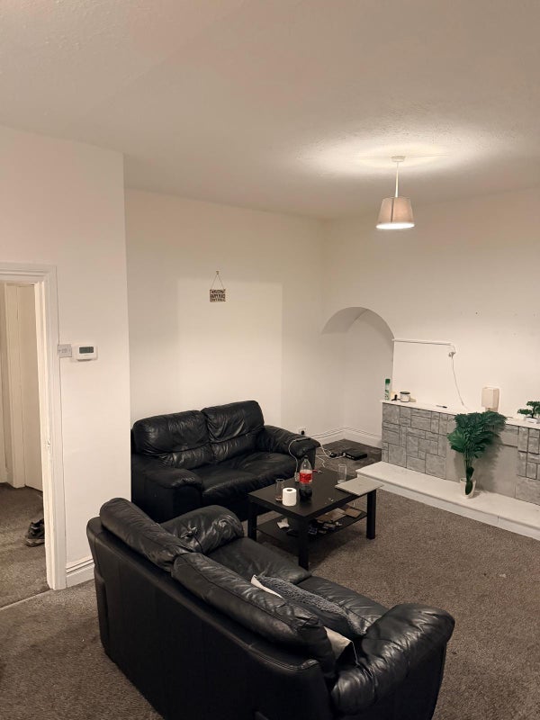 Room Wingrove Gardens in Newcastle upon Tyne