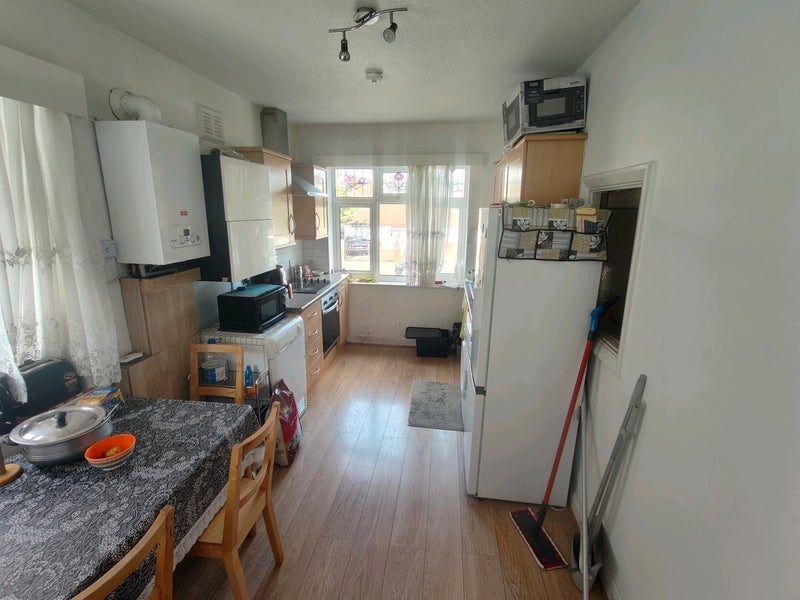 Room Bressey Grove in Greater London