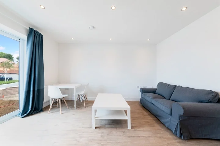 Flat Kimpton Road in Luton