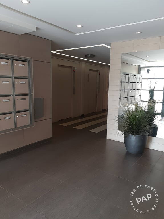 Flat Boulevard de Verdun in Courbevoie