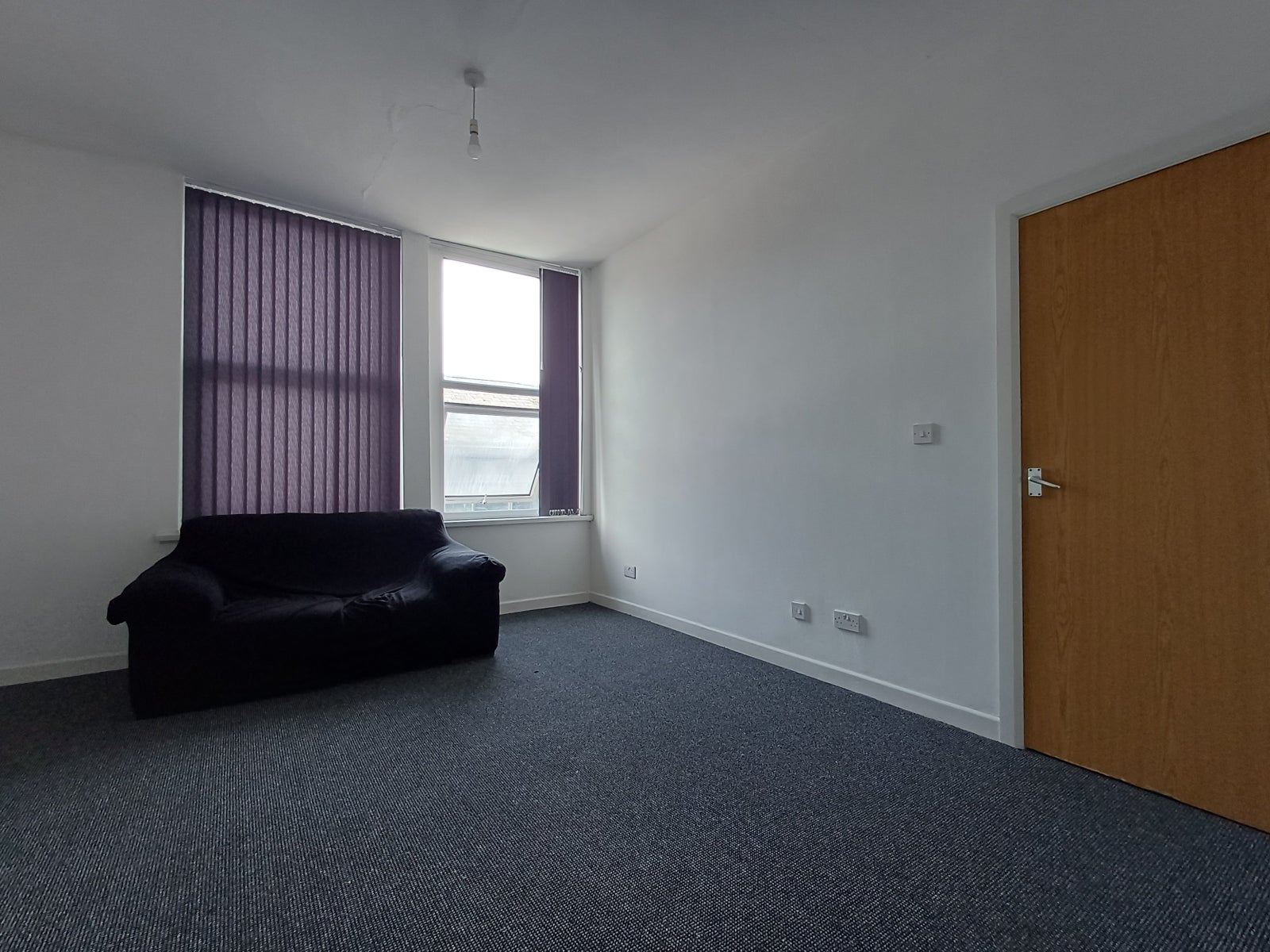 Flat Clifton Street in Cardiff