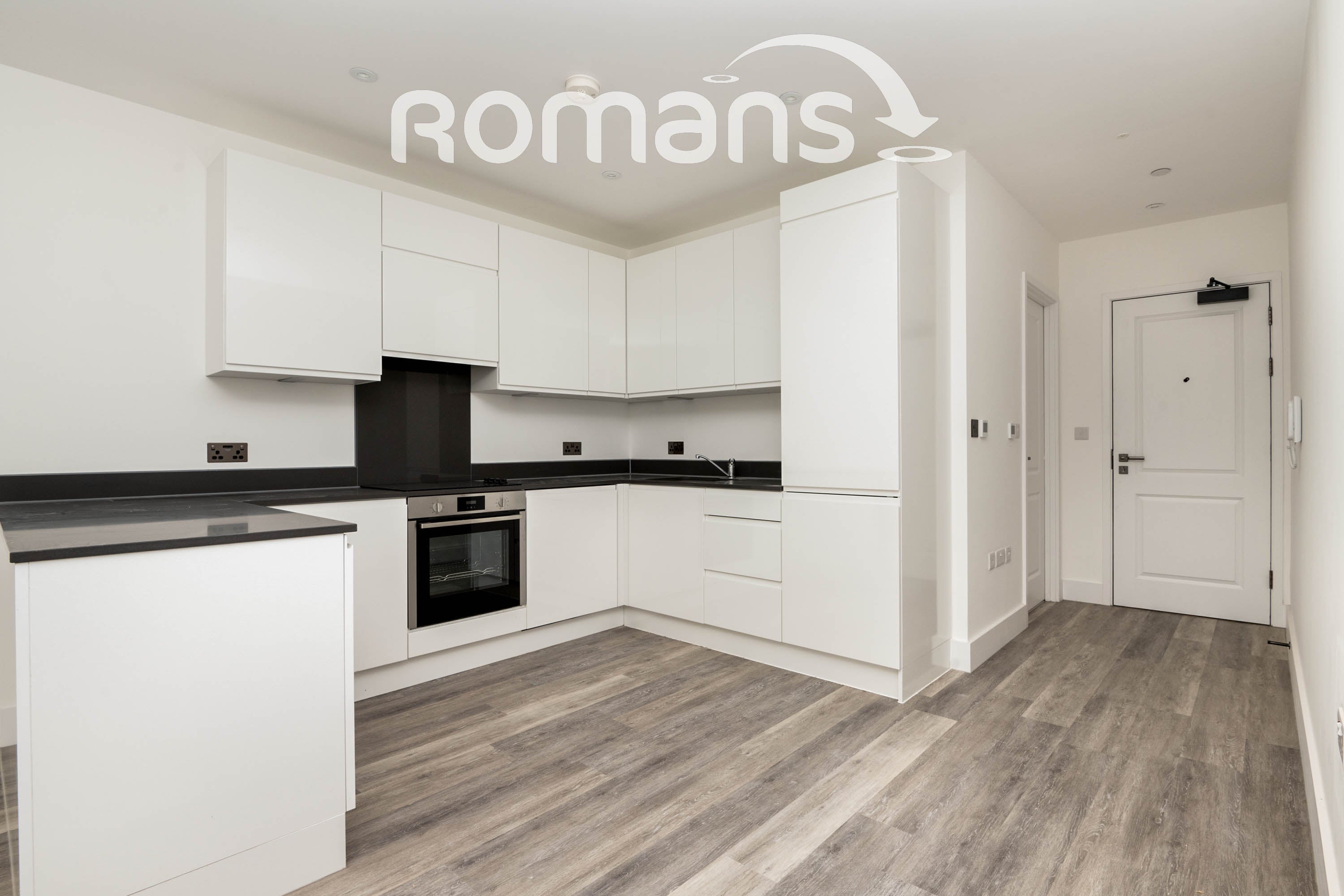 Flat Lyon Way in Camberley
