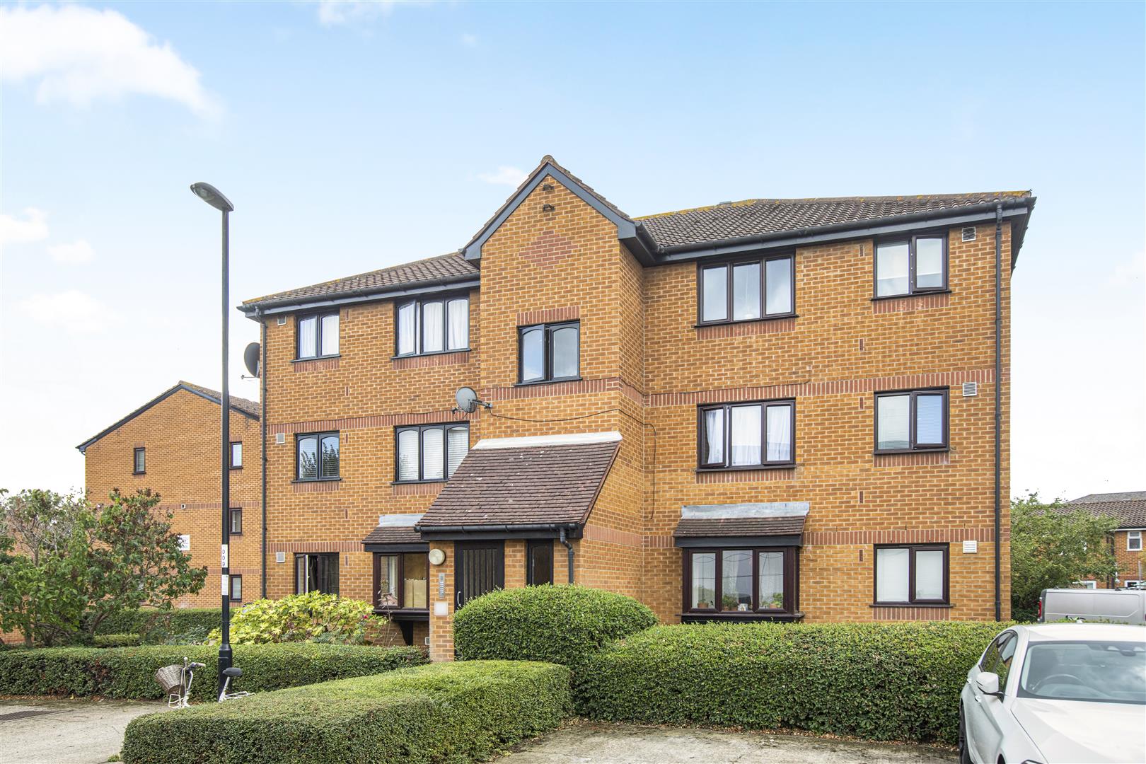 Flat John Silkin Lane in Greater London