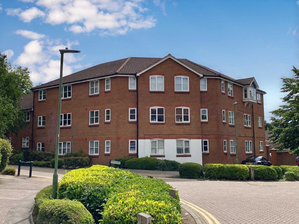 Flat Mulready Walk in Dacorum