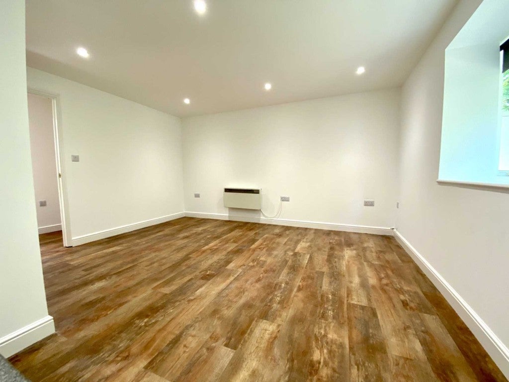 Flat Mulready Walk in Dacorum