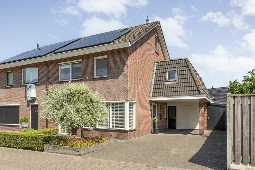 Huis Het Erf 4 in Geesteren