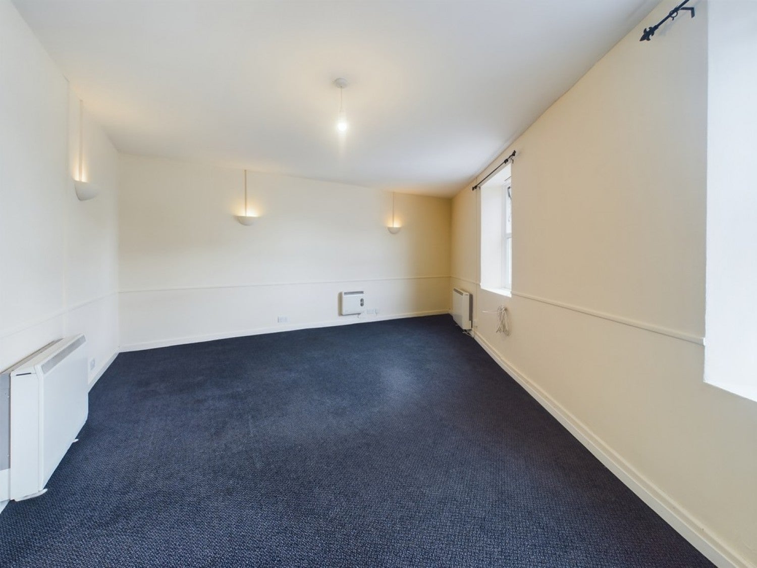 Flat Bath Place West in Plymouth