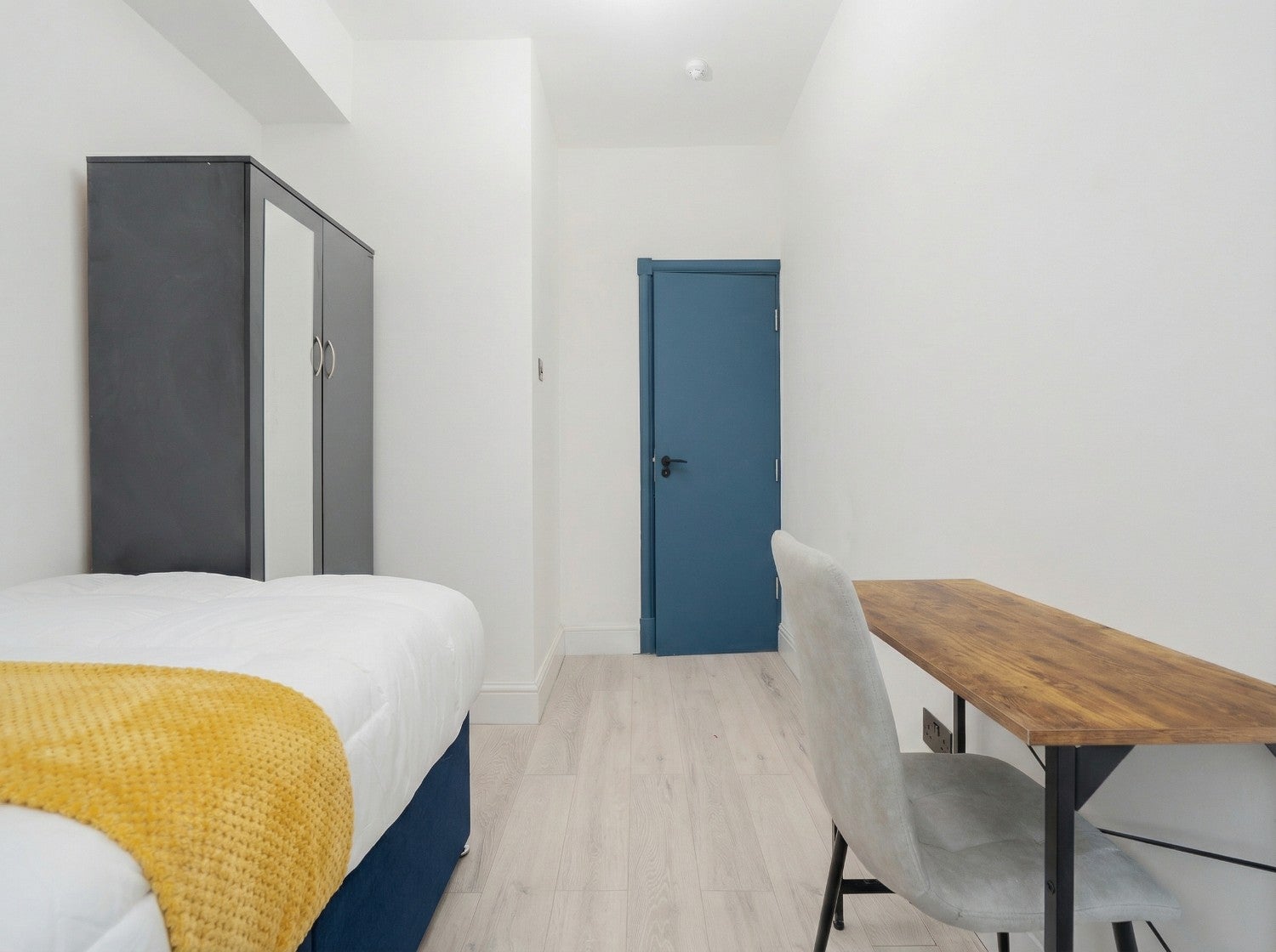 Room Woodchurch Lane in Oxton Village