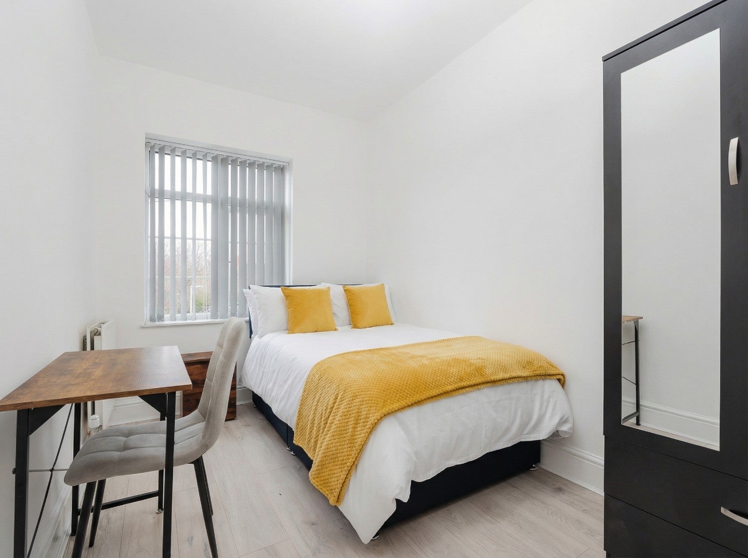 Room Woodchurch Lane in Oxton Village