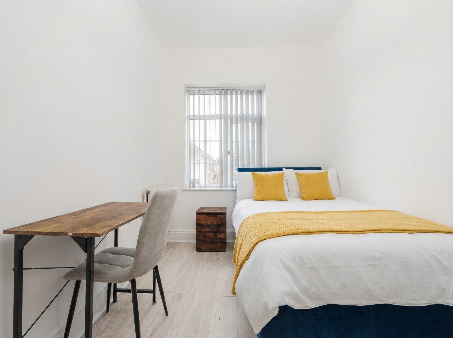 Room Woodchurch Lane in Oxton Village