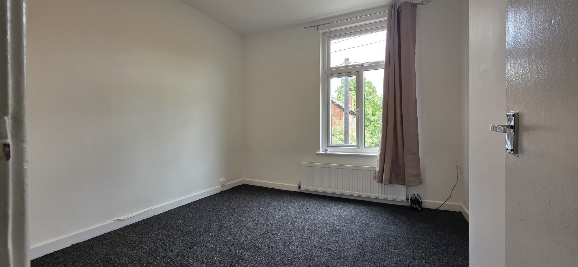 Flat Buckhurst Road in Manchester
