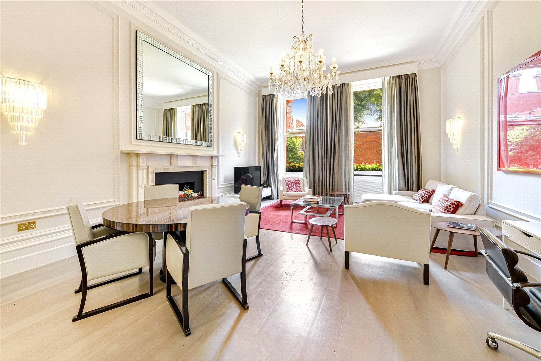 Flat Cadogan Square in Greater London