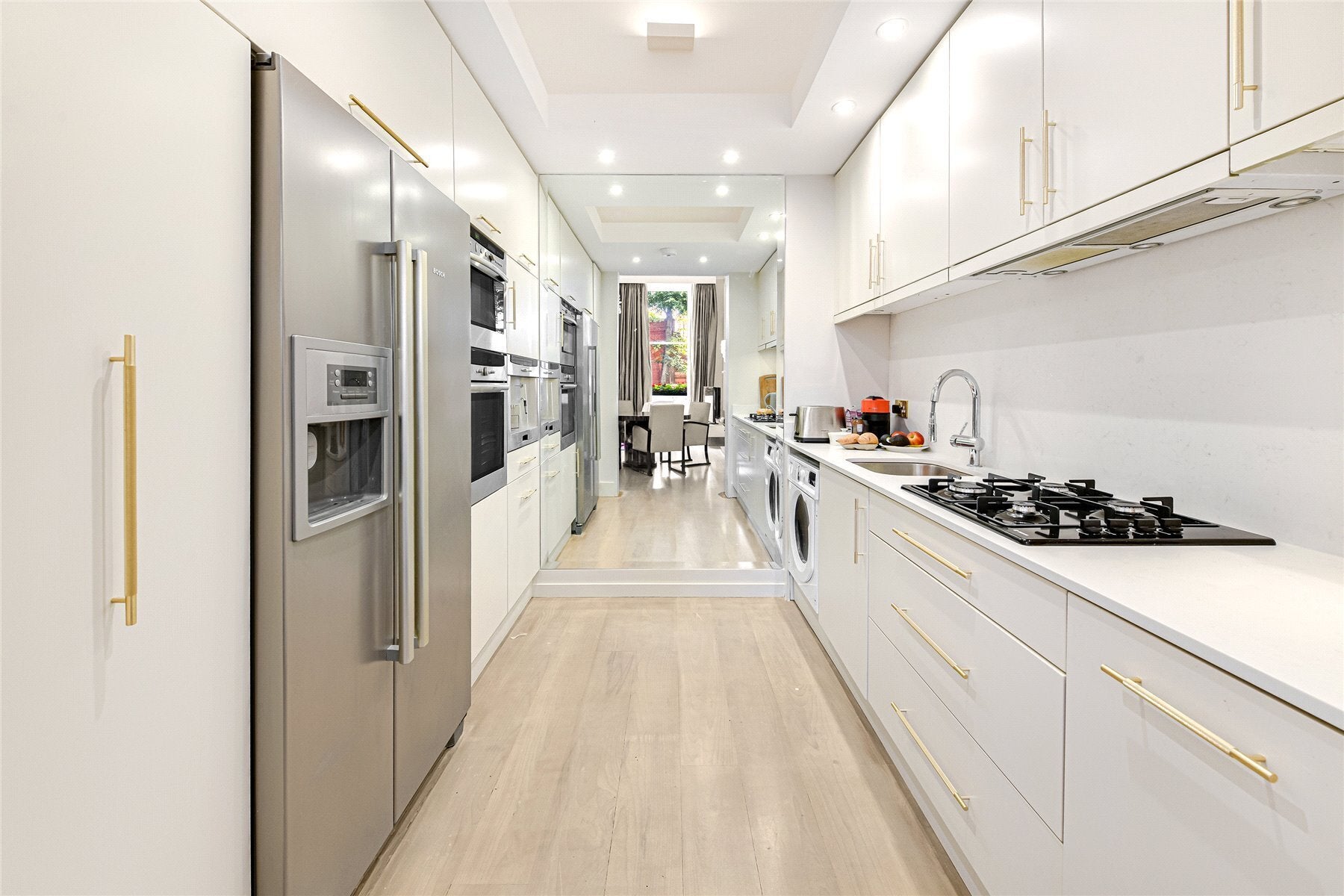Flat Cadogan Square in Greater London