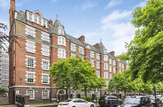 Flat St John's Wood Road in City of Westminster