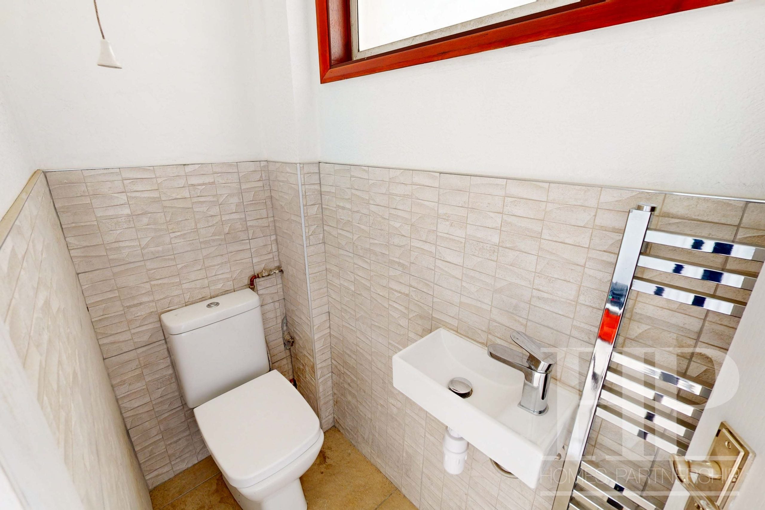 Room Balcombe Road in Reigate and Banstead