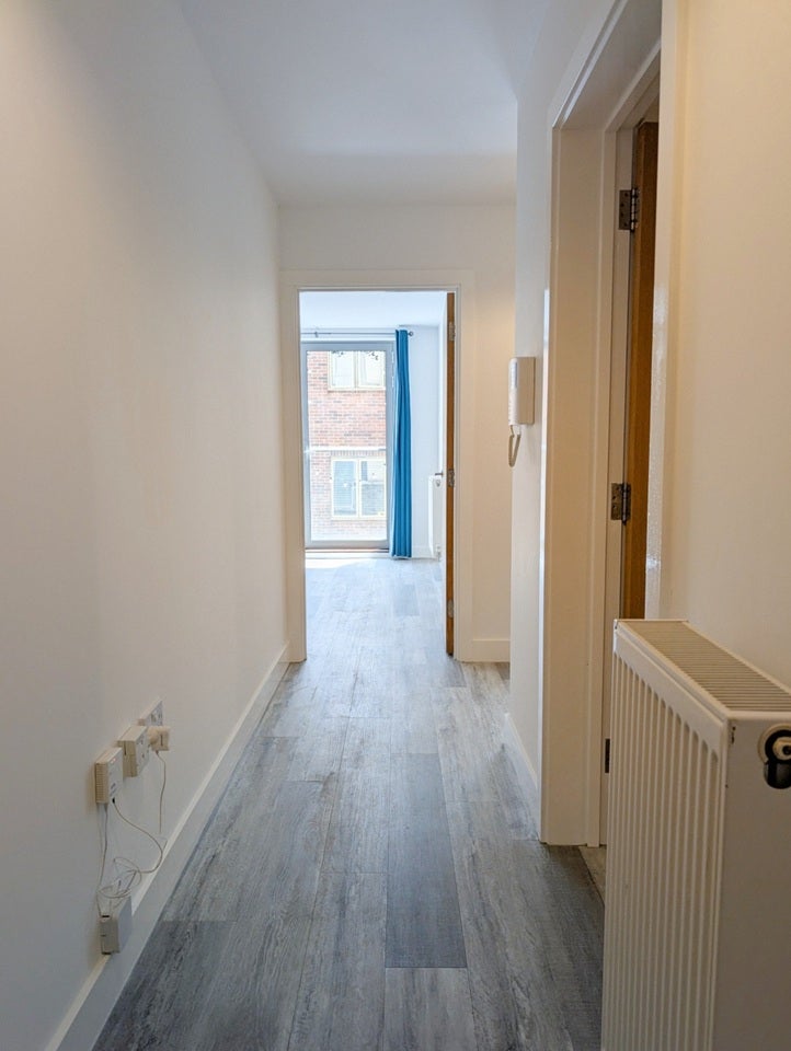 Flat Bath Buildings in Bristol