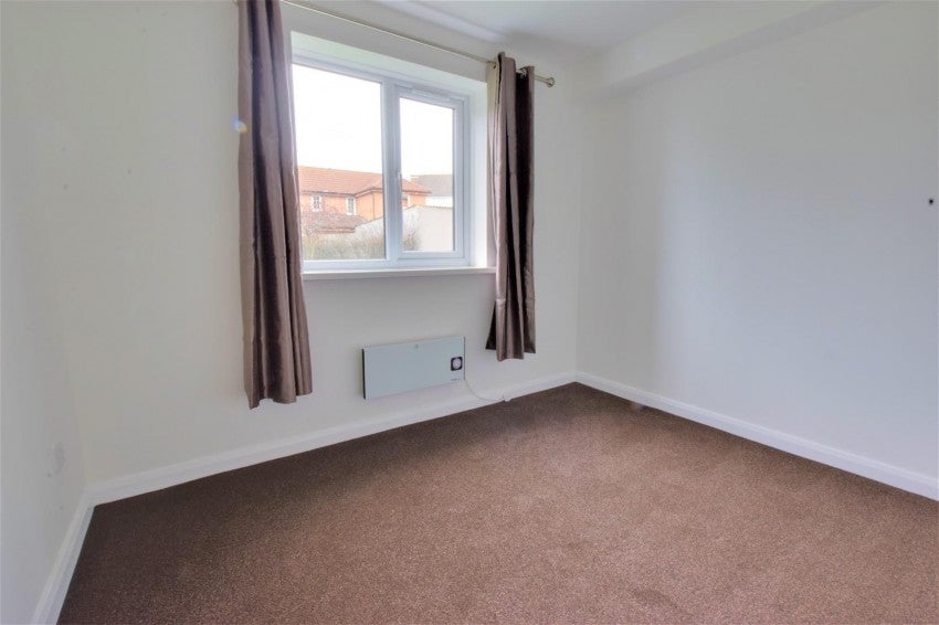 Flat Scammell Way in Watford