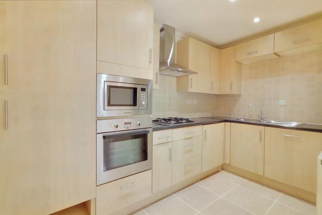 Flat John Perrin Place in Greater London