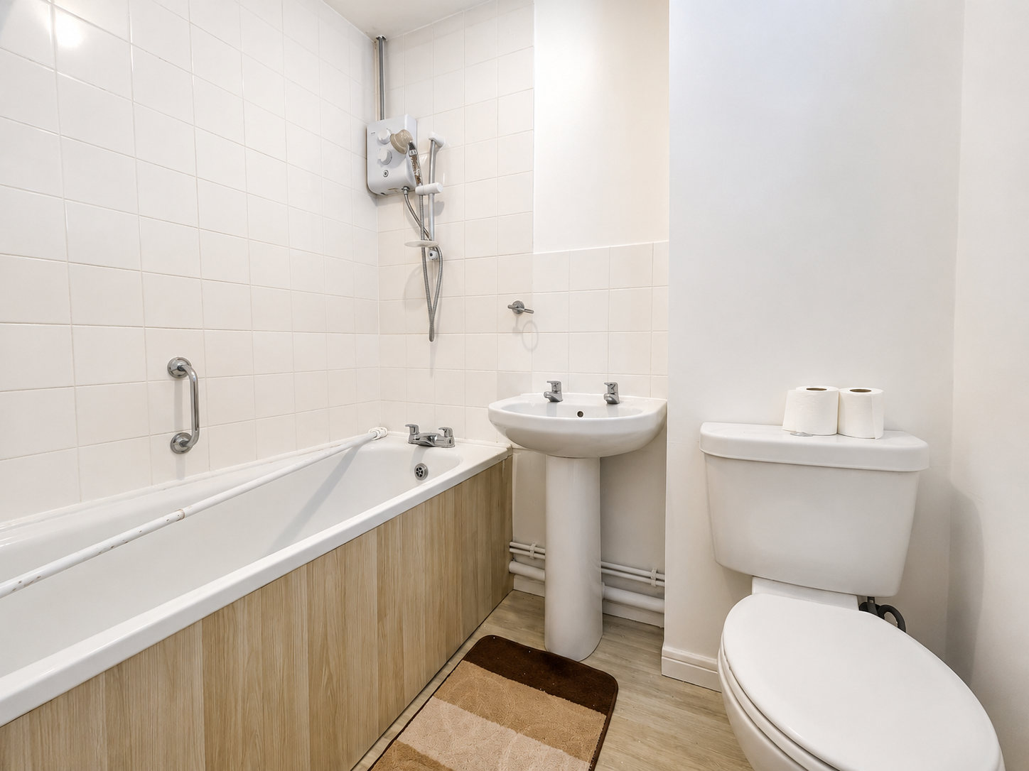 Flat Ivychurch Close in Greater London