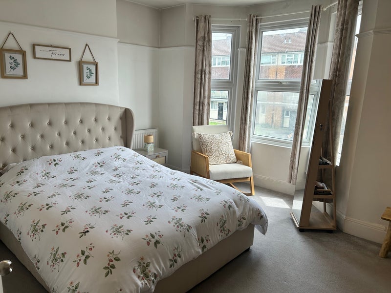 Room Greenside Road in Greater London