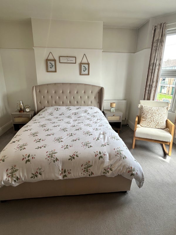Room Greenside Road in Greater London