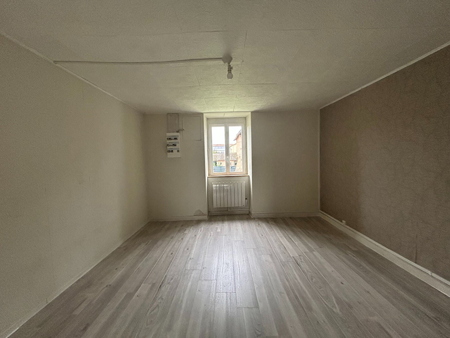 Flat Rue de la Mairie in Val-de-Comporté