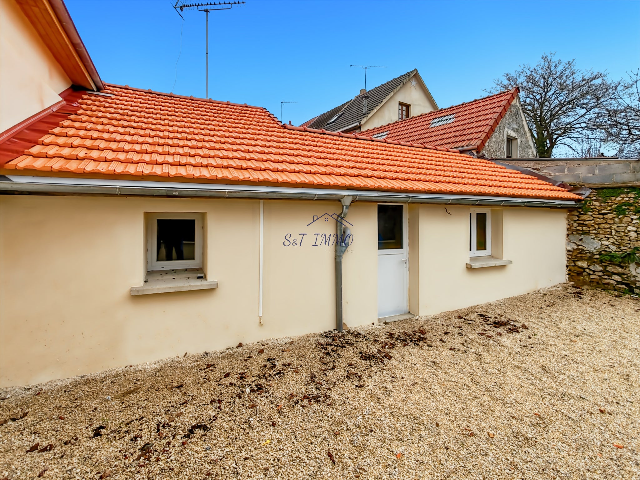 Flat Grande Rue in Janville-sur-Juine