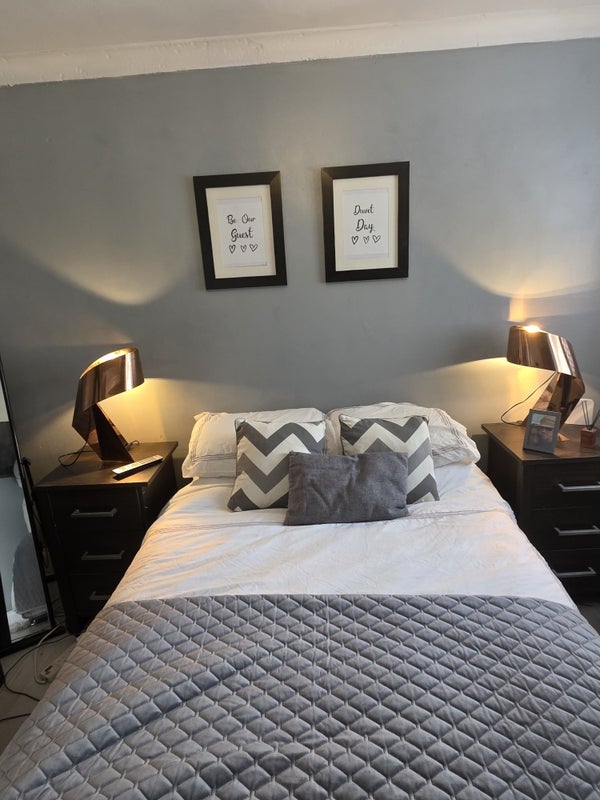 Room Ironmonger Row in Greater London