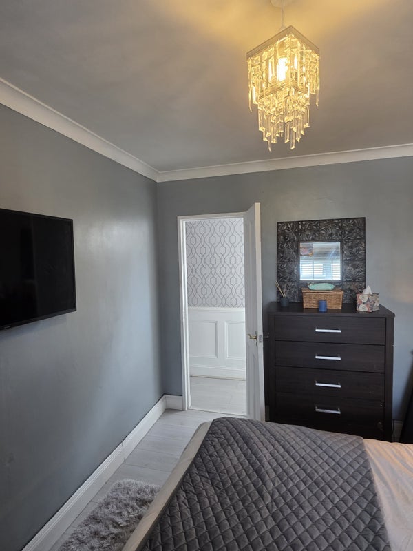 Room Ironmonger Row in Greater London