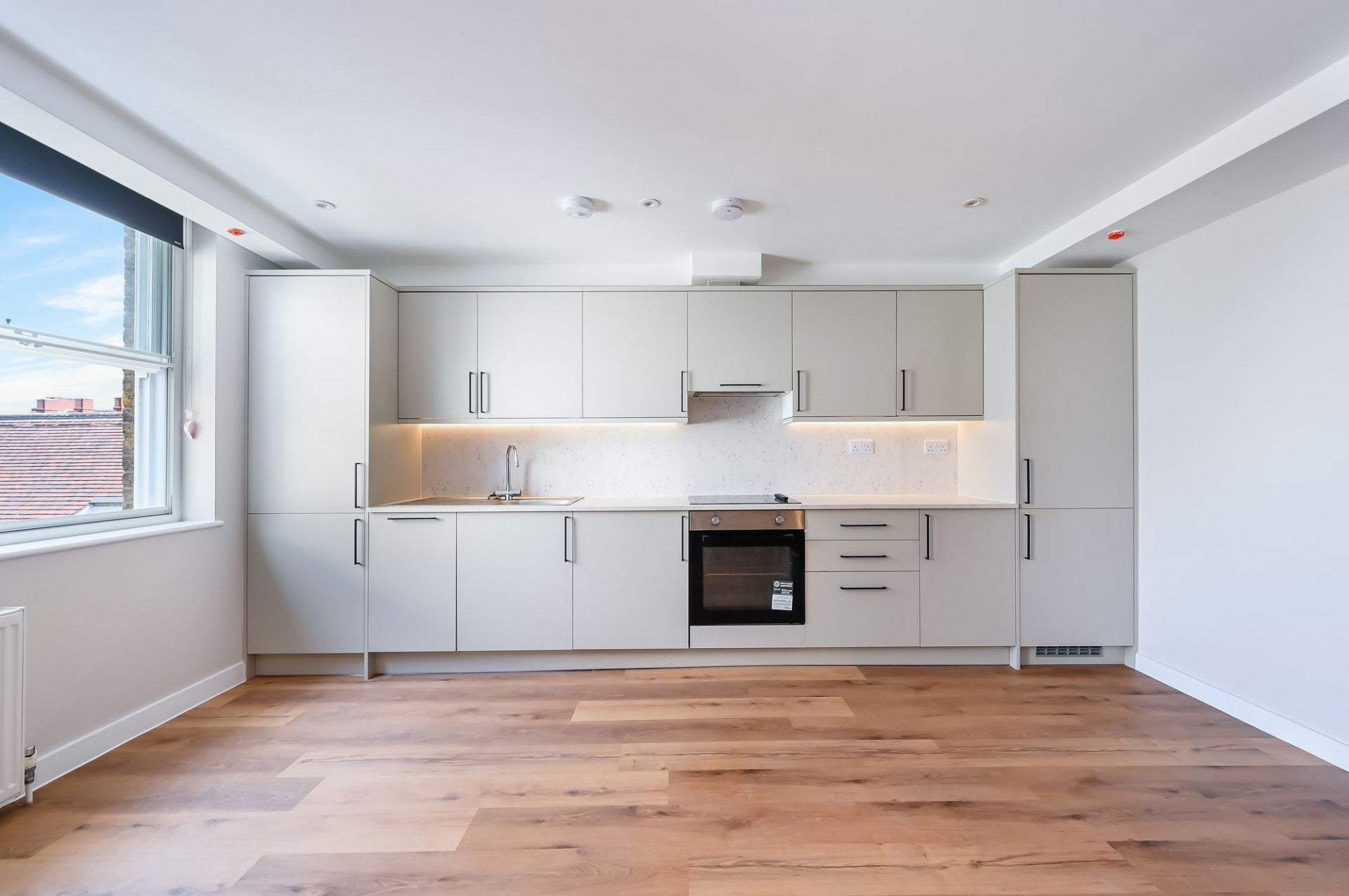 Flat Hammersmith Broadway in Greater London