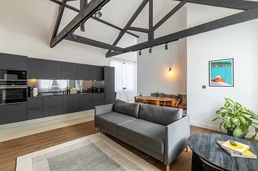 Flat Macroom Road in City of Westminster