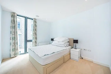 Flat Bakers Row in London