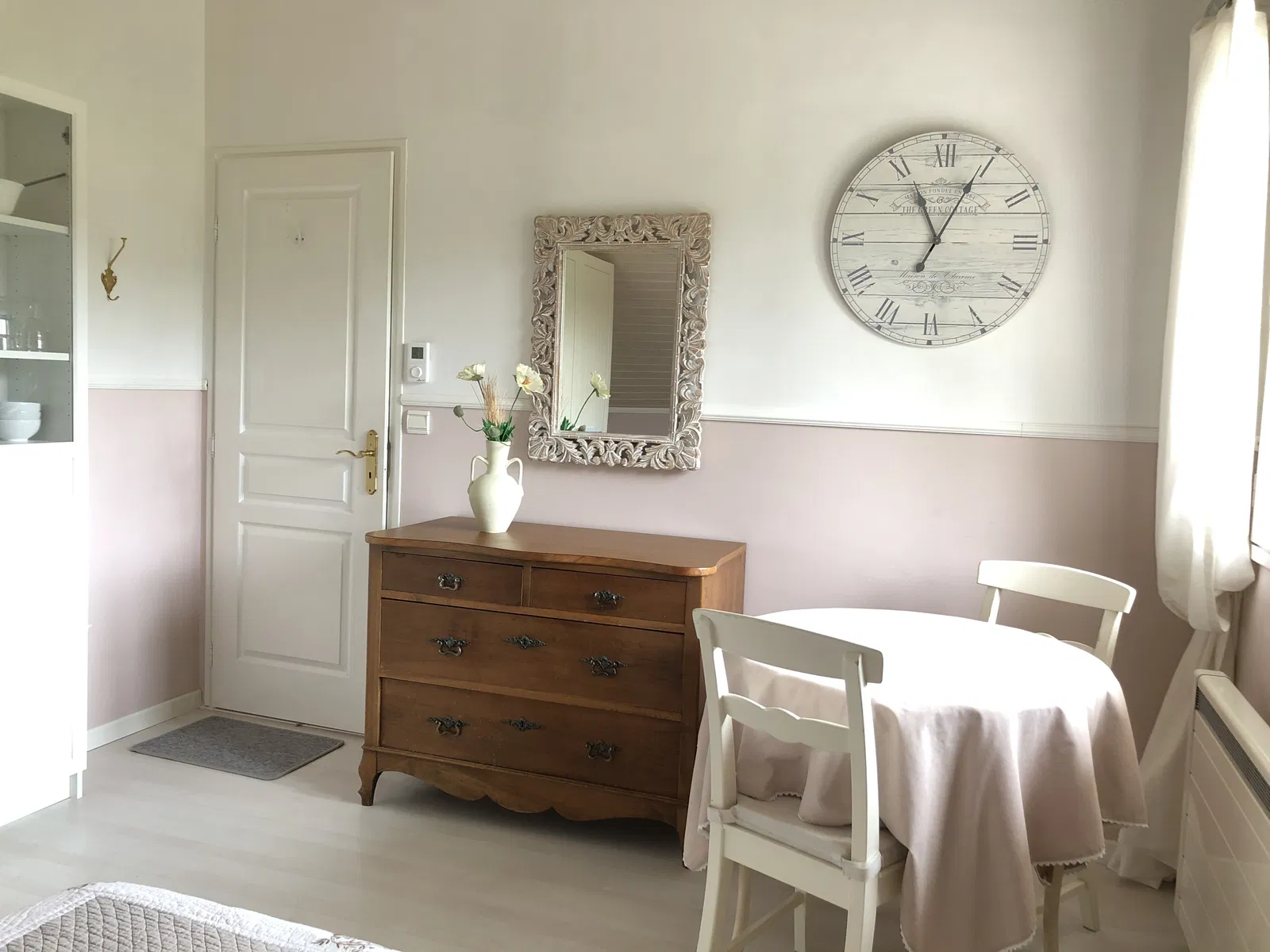 Chambre Voie Verte de l'ancienne voie ferrée à Gex