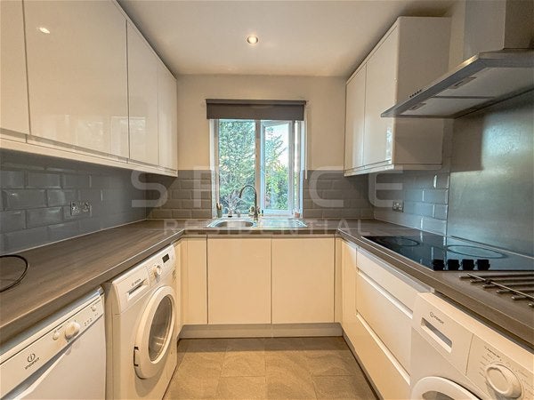 Flat Westmere Drive in Greater London