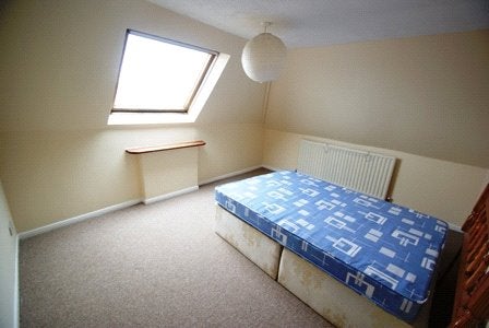 Flat Sommerville Road in Bristol
