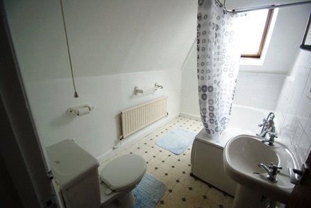 Flat Sommerville Road in Bristol