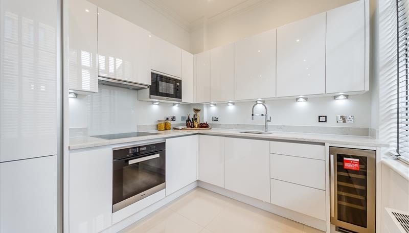 Flat Rainville Road in Greater London