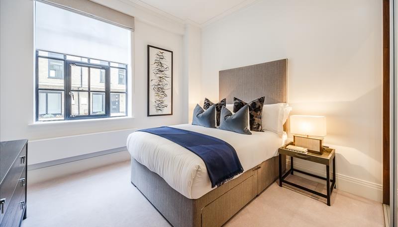Flat Rainville Road in Greater London