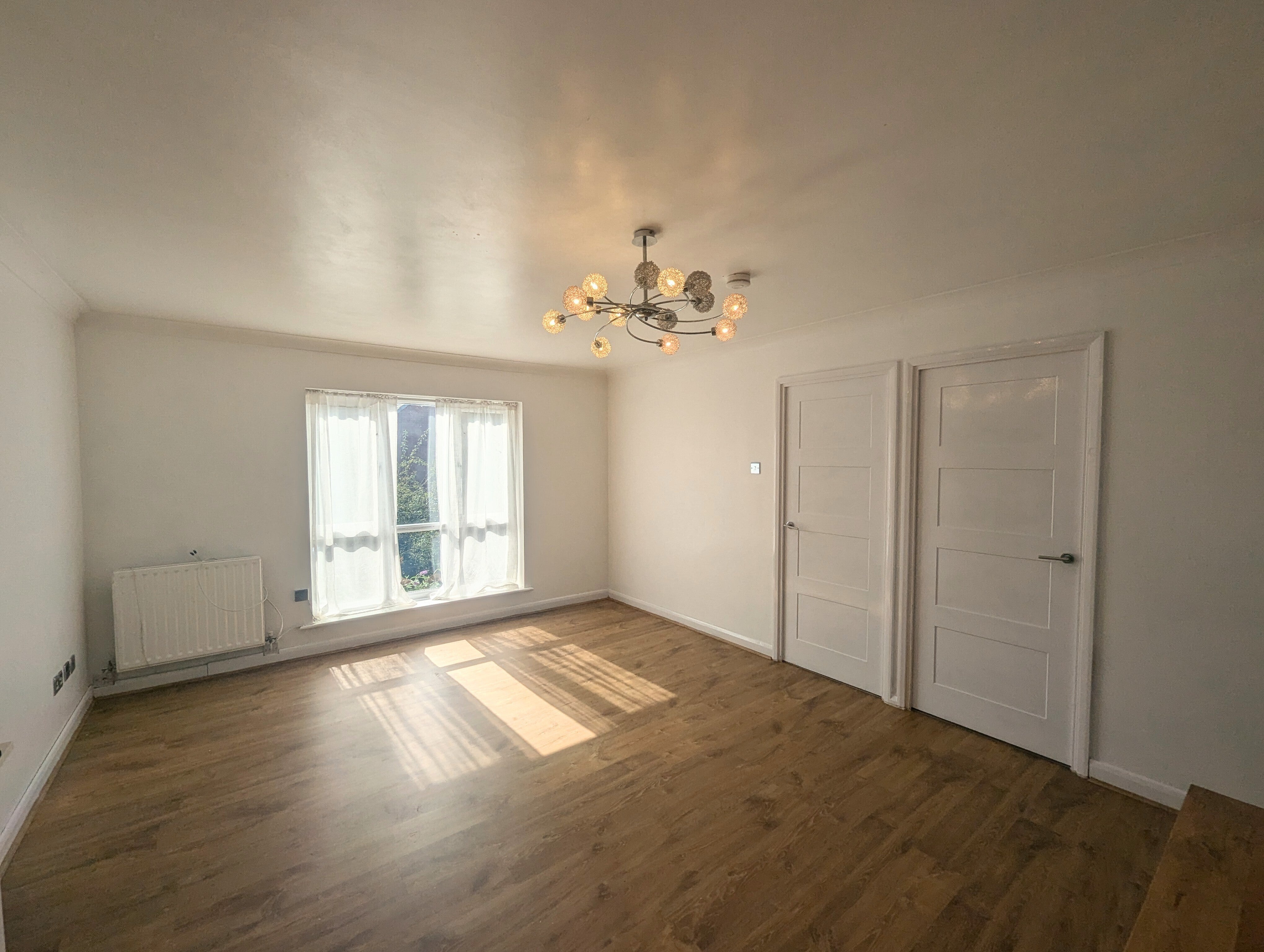 Flat Kingfisher Drive in Durrington