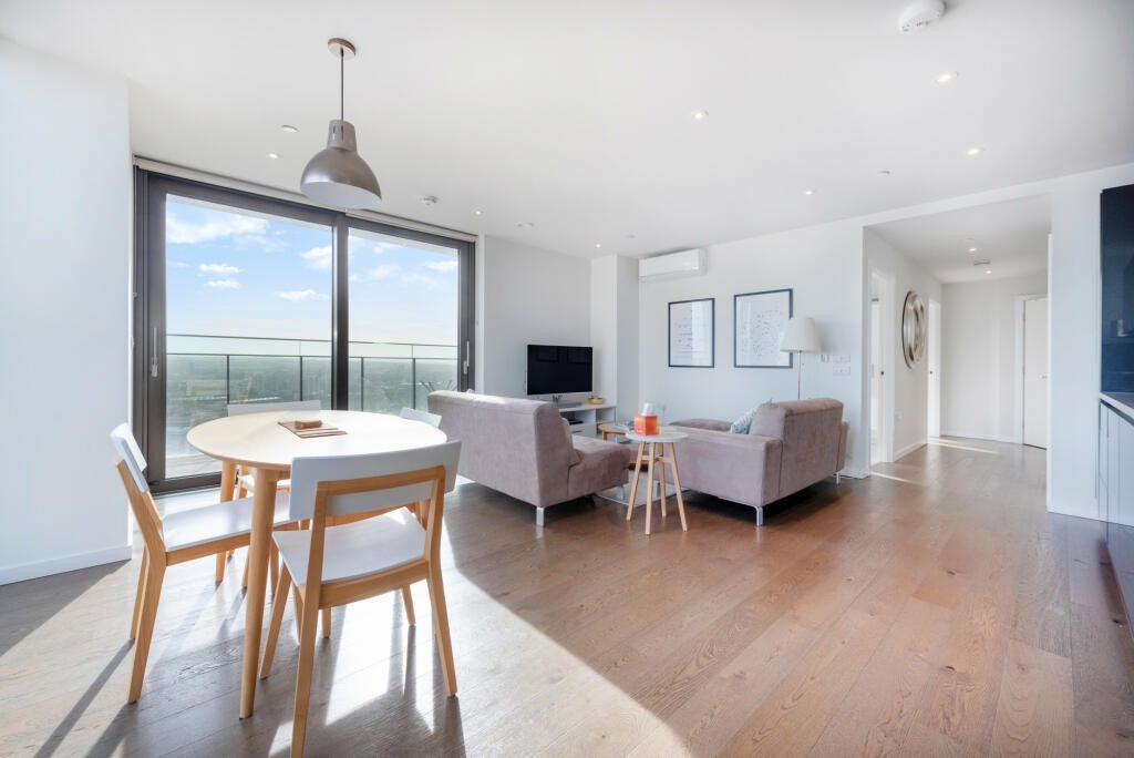 Flat St. Gabriel Walk in Greater London